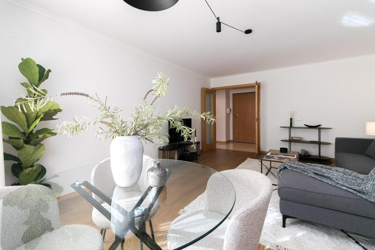 Ferienwohnung Premium Flat In Upscale Area, Balcony, Parking Lissabon Exterior foto
